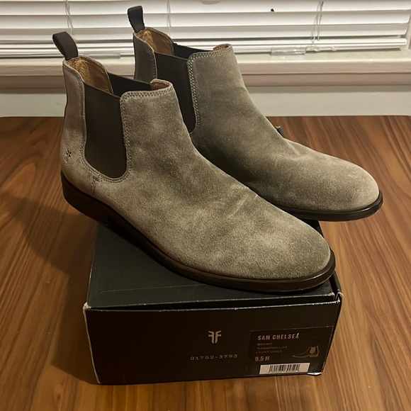 Grey Suede Frye Men Chelsea Boots. Size 9.5. With Box - Picture 1 of 12